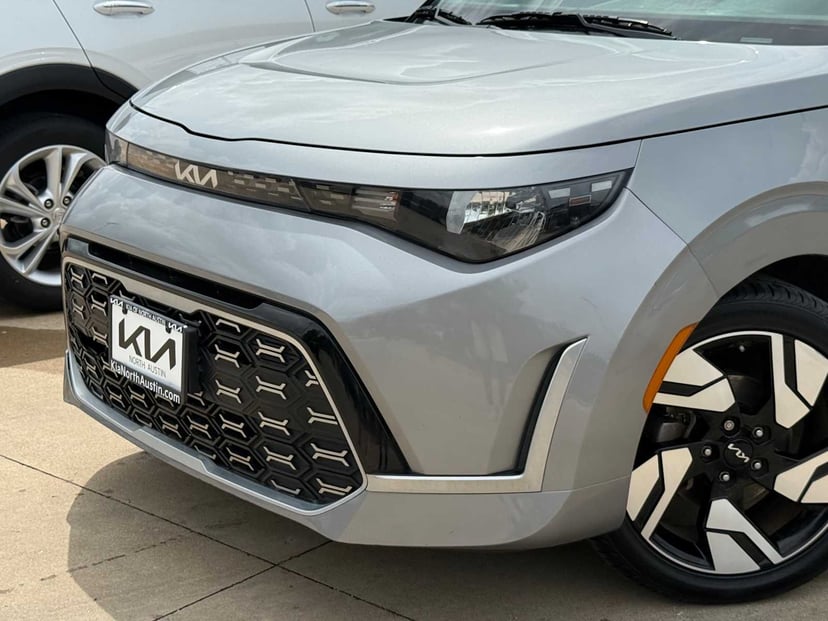 2023 Kia Soul - Image 2