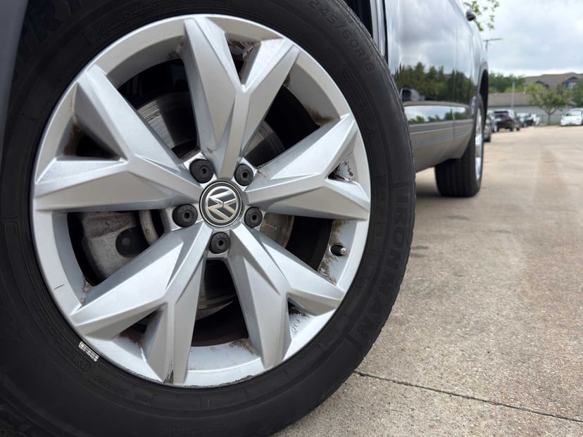 2019 Volkswagen Atlas - Image 2