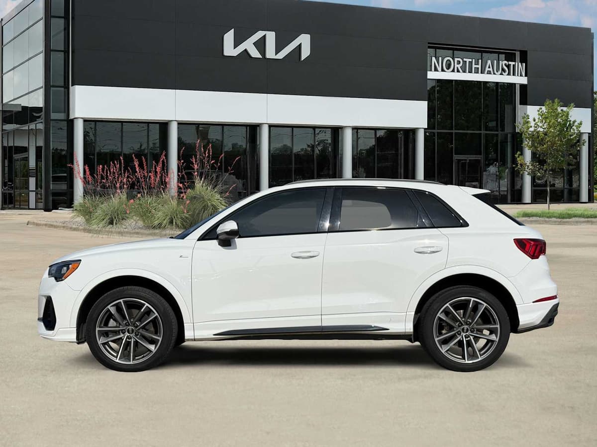 2022 Audi Q3 - Image 7