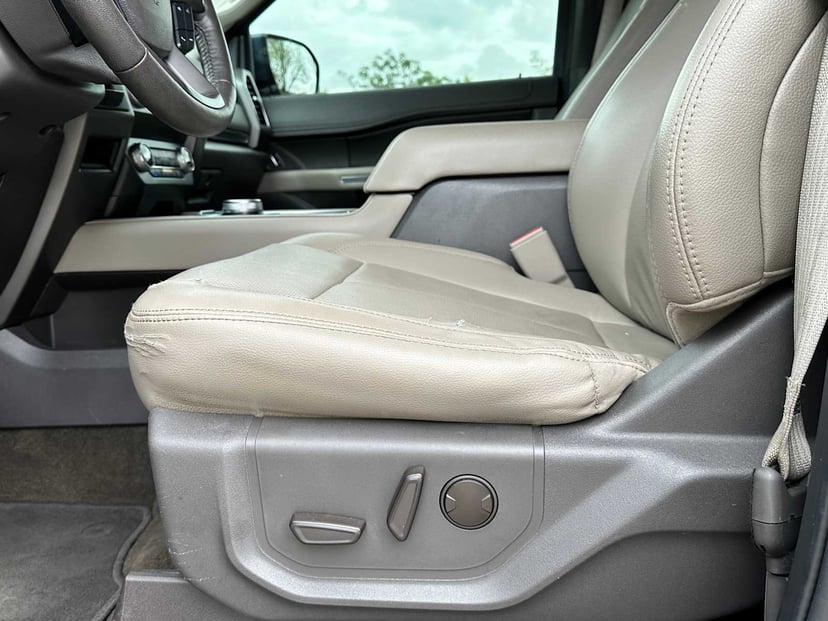 2020 Ford Expedition - Image 18