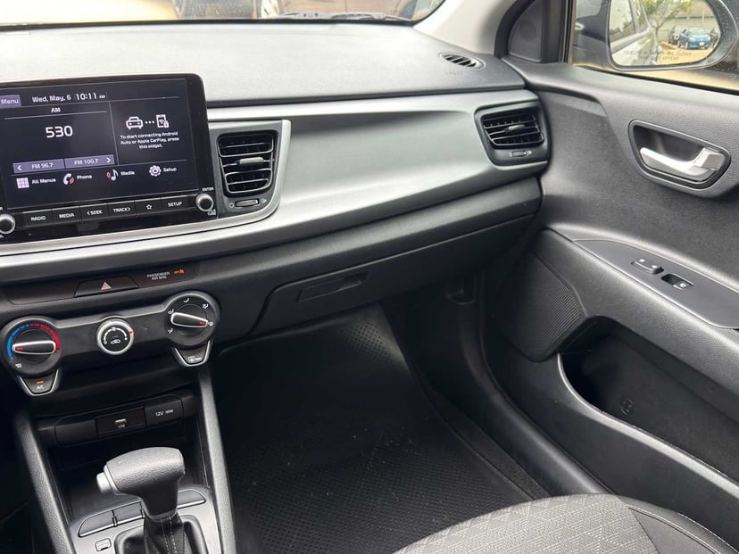 2023 Kia Rio - Image 23