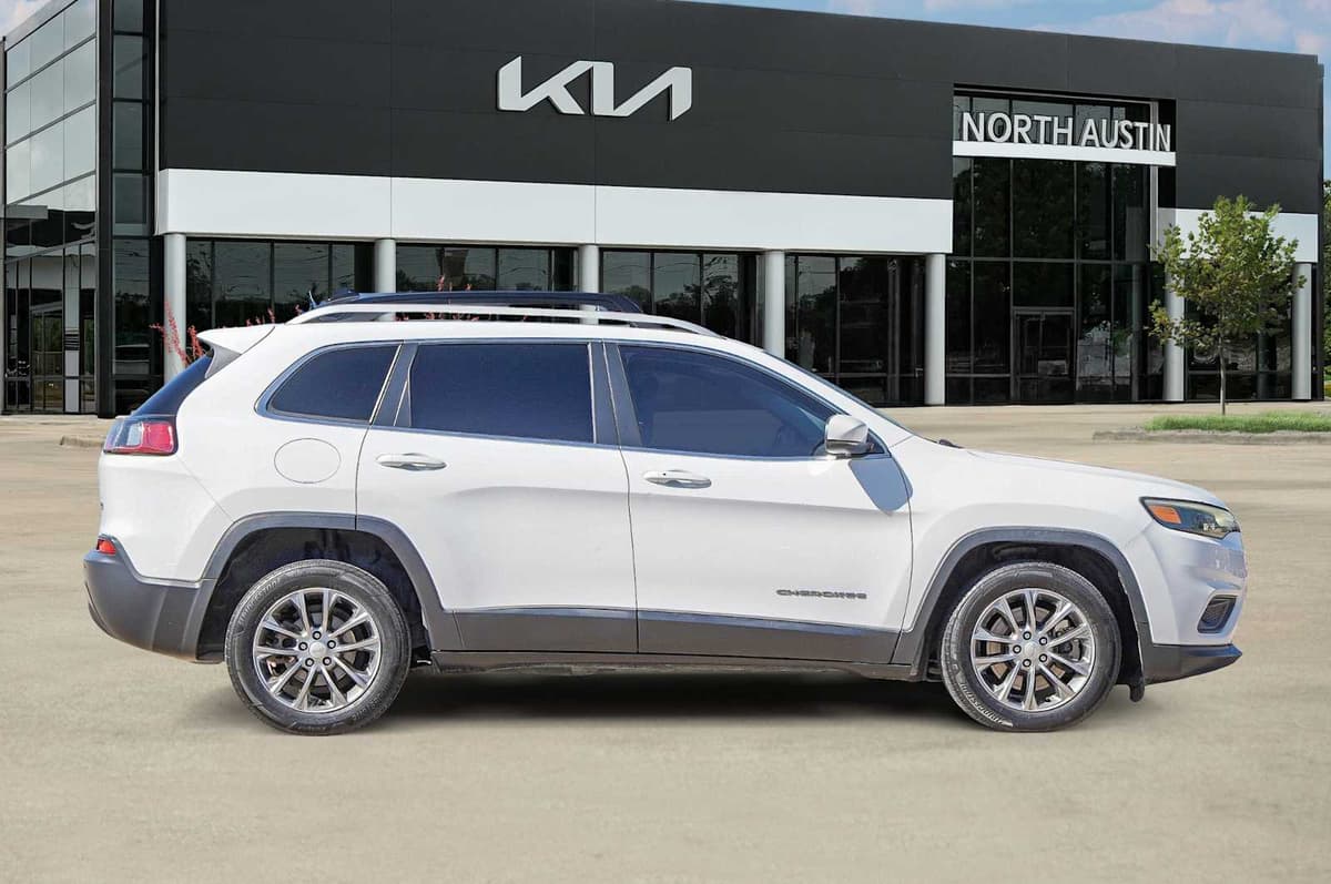 2019 Jeep Cherokee - Image 7