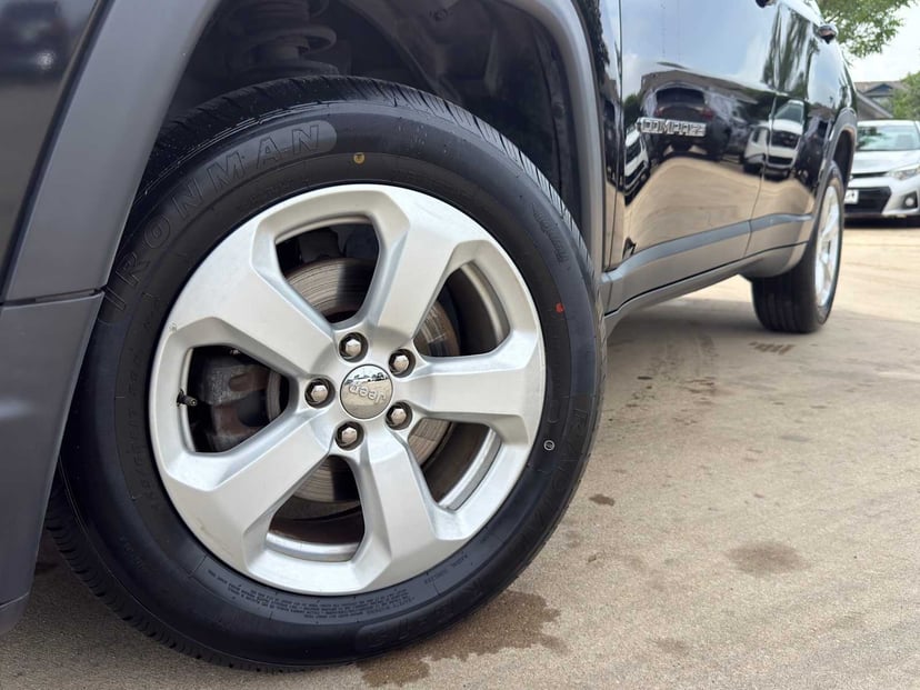 2019 Jeep Compass - Image 3