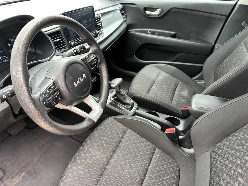 2023 Kia Rio - Image 5