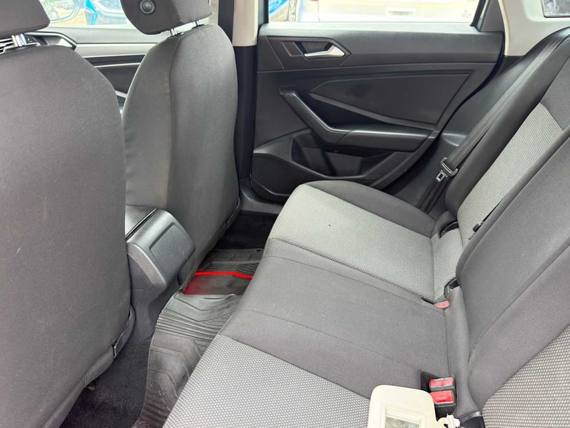 2019 Volkswagen Jetta - Image 28