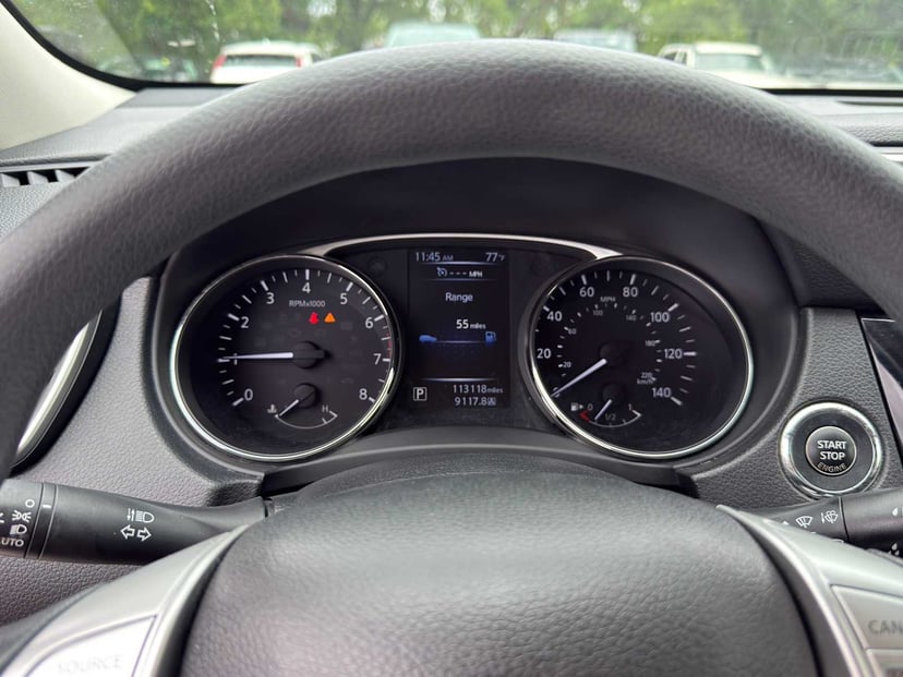 2015 Nissan Rogue - Image 16