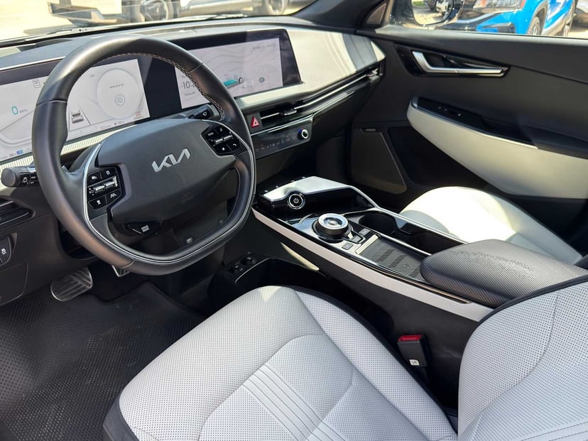 2024 Kia EV6 - Image 12