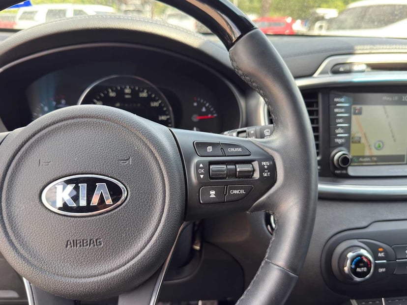 2018 Kia Sorento - Image 19