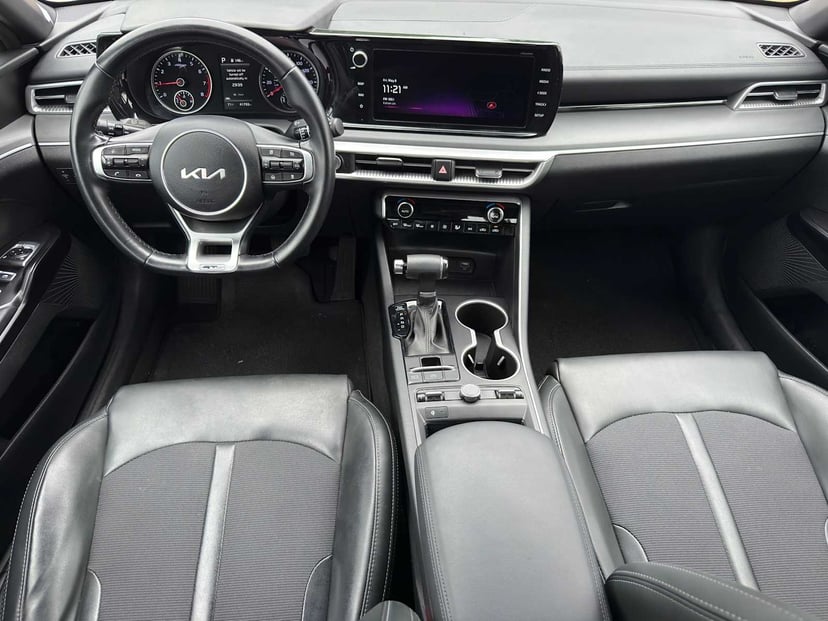 2024 Kia K5 - Image 20