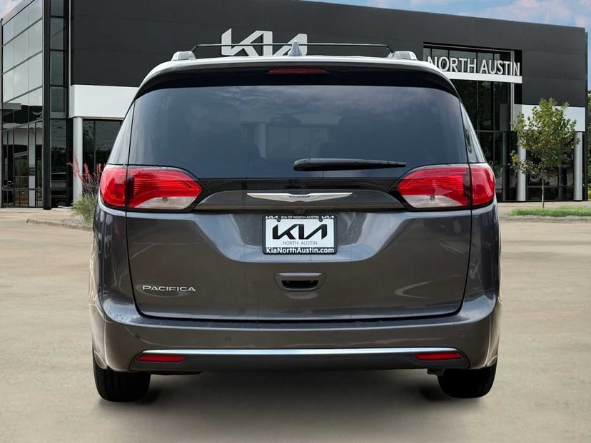 2018 Chrysler Pacifica - Image 7