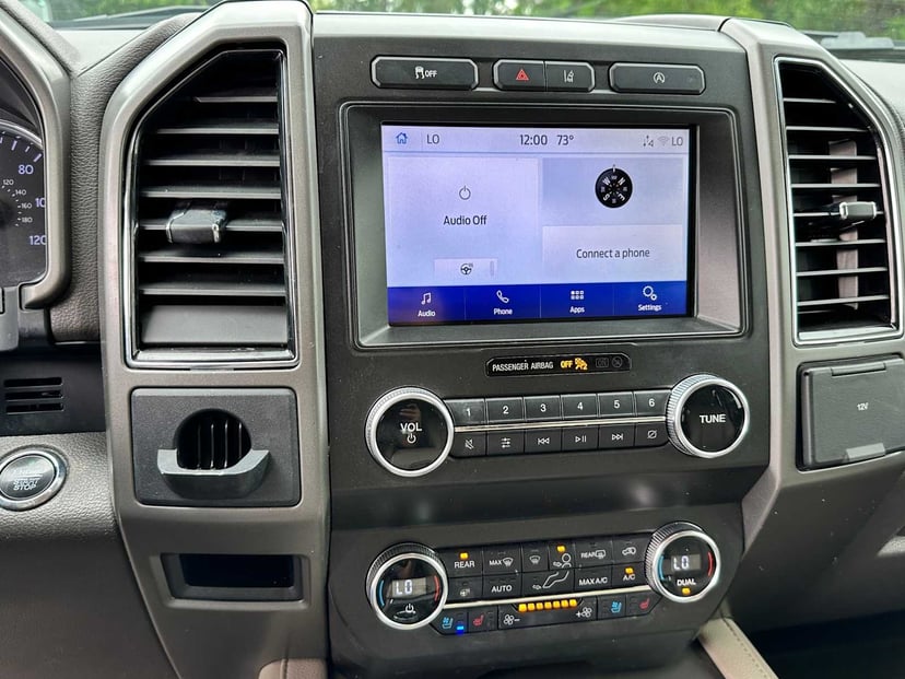 2020 Ford Expedition - Image 14