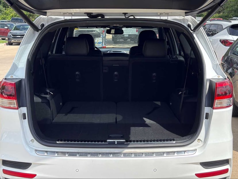 2018 Kia Sorento - Image 6