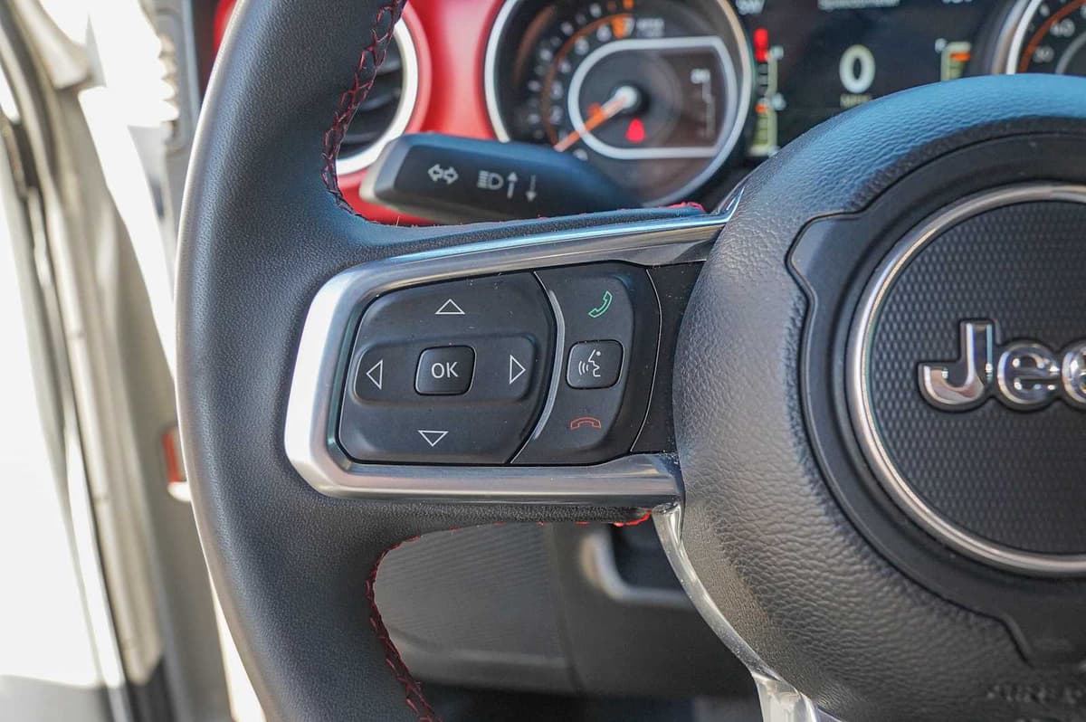 2023 Jeep Gladiator - Image 14