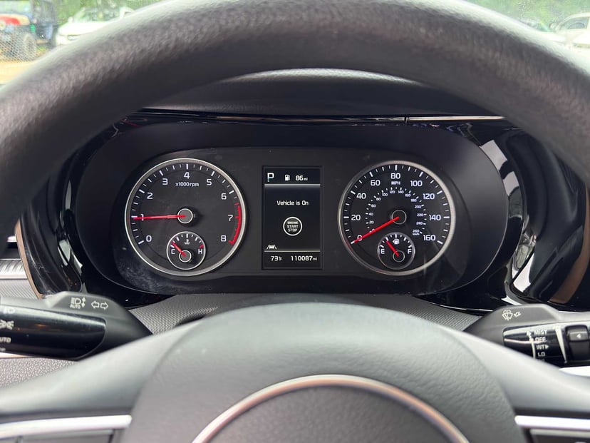 2022 Kia K5 - Image 15