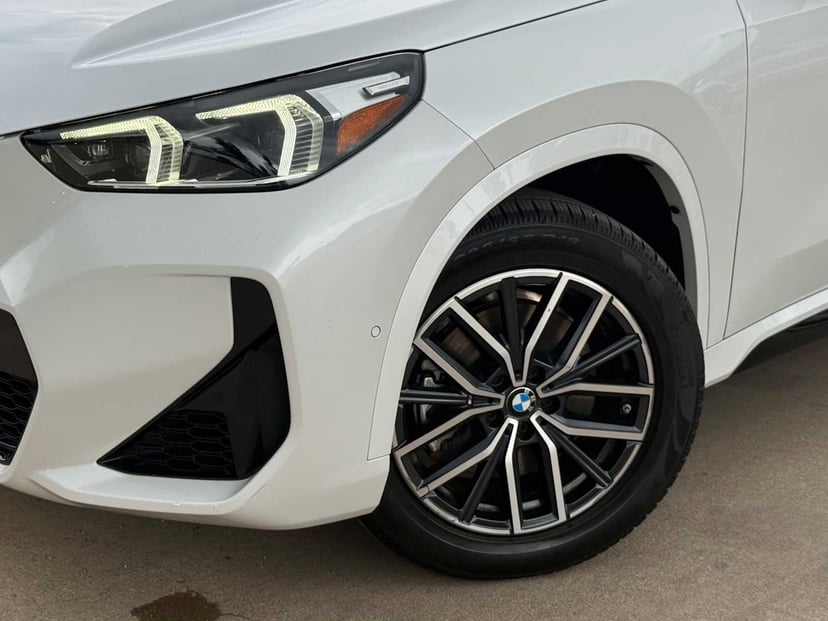 2023 BMW X1 - Image 3