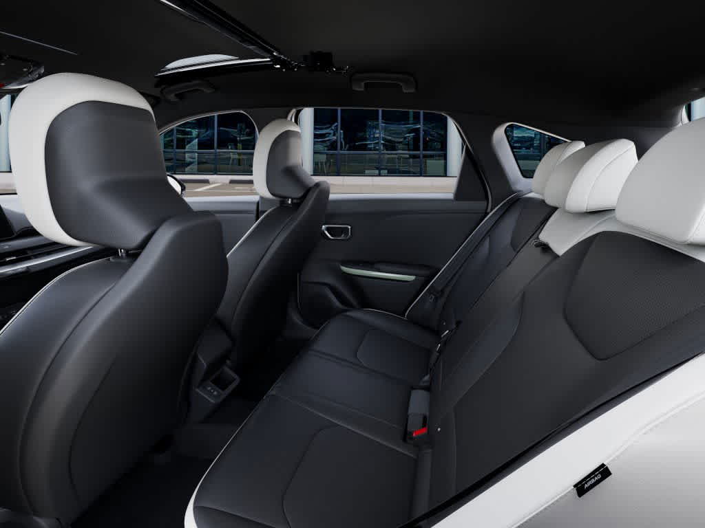 2026 Kia K4 - Image 18