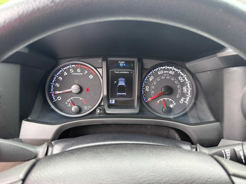 2021 Toyota Tacoma - Image 19
