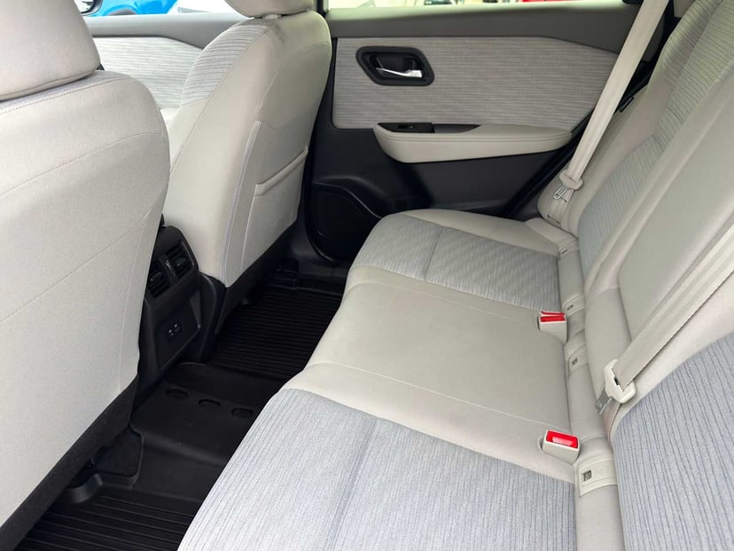 2023 Nissan Rogue - Image 26