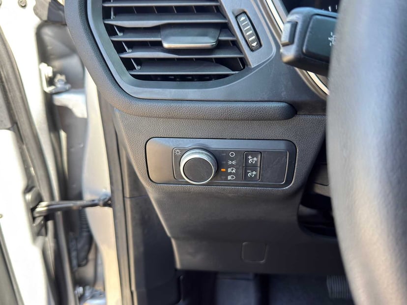 2020 Ford Escape - Image 21
