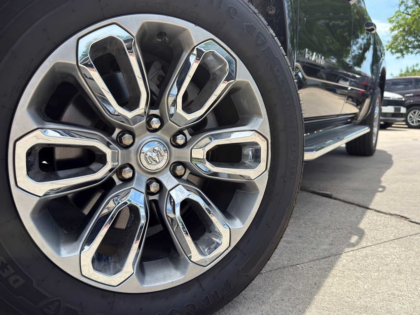 2020 Ram 1500 - Image 5