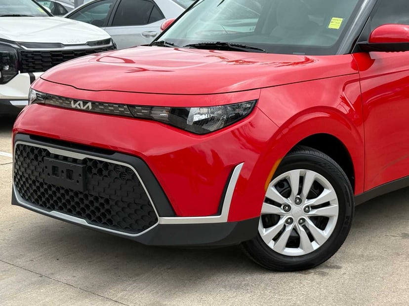 2024 Kia Soul - Image 2