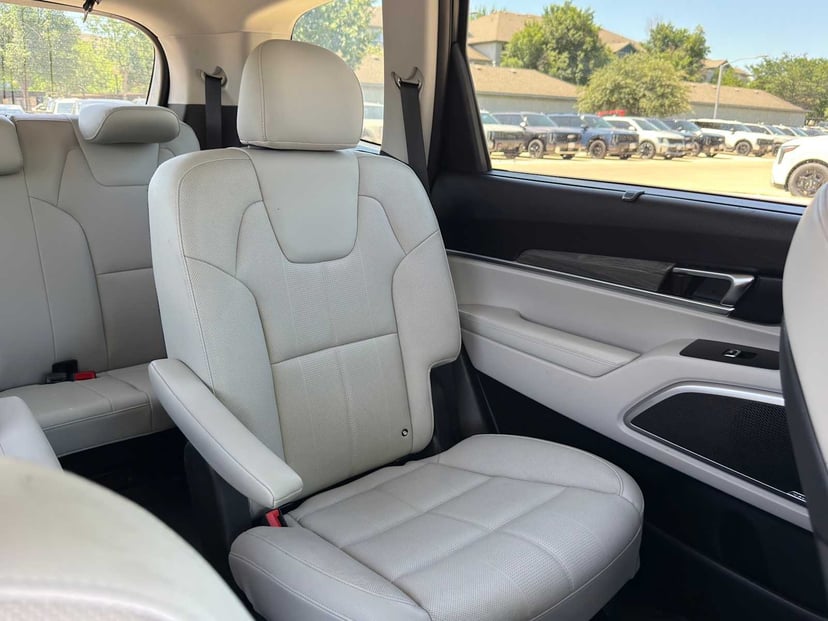 2022 Kia Telluride - Image 31