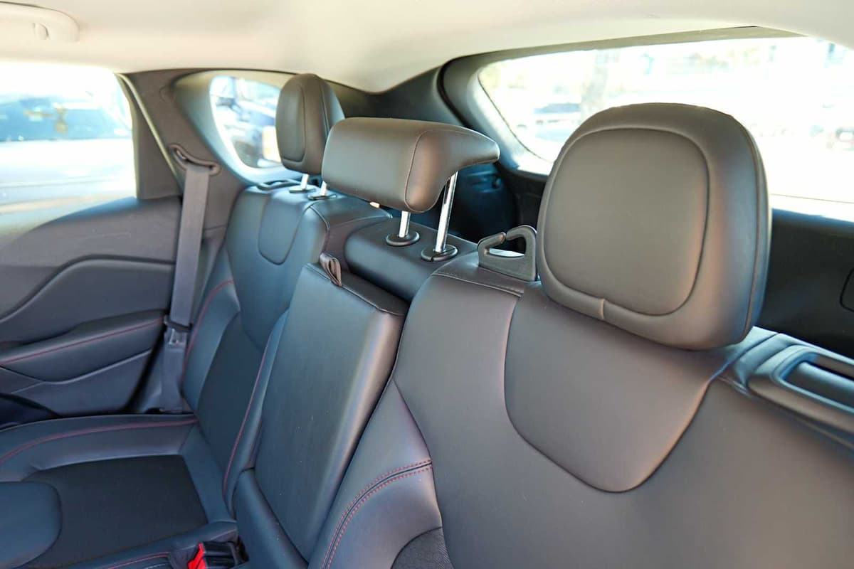 2020 Jeep Cherokee - Image 24