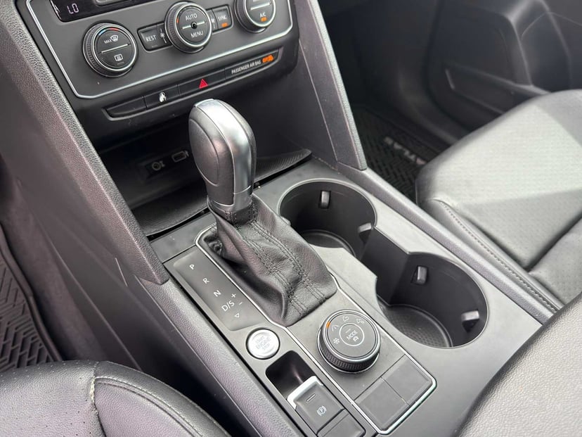 2018 Volkswagen Atlas - Image 11