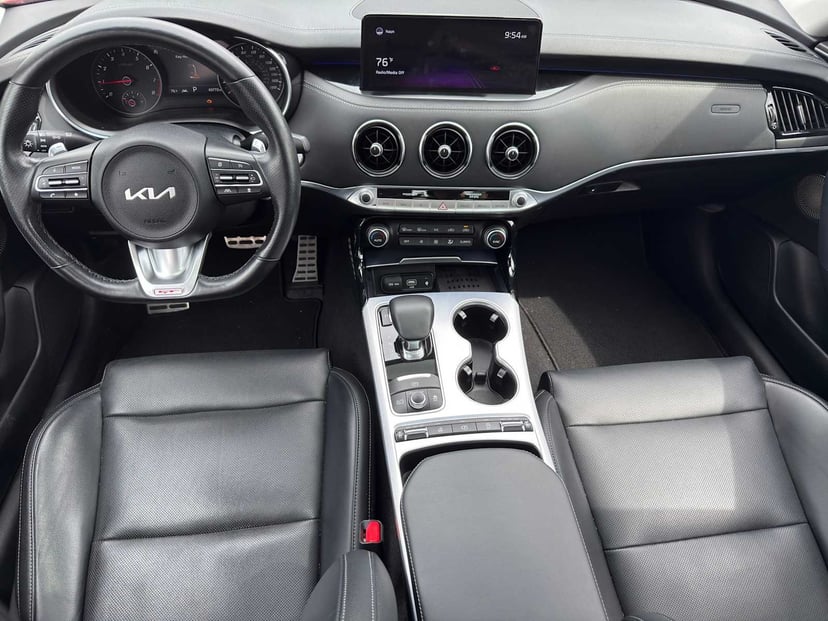 2022 Kia Stinger - Image 22