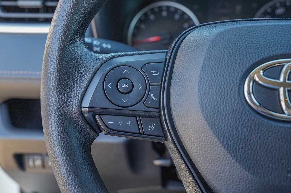 2021 Toyota RAV4 - Image 13