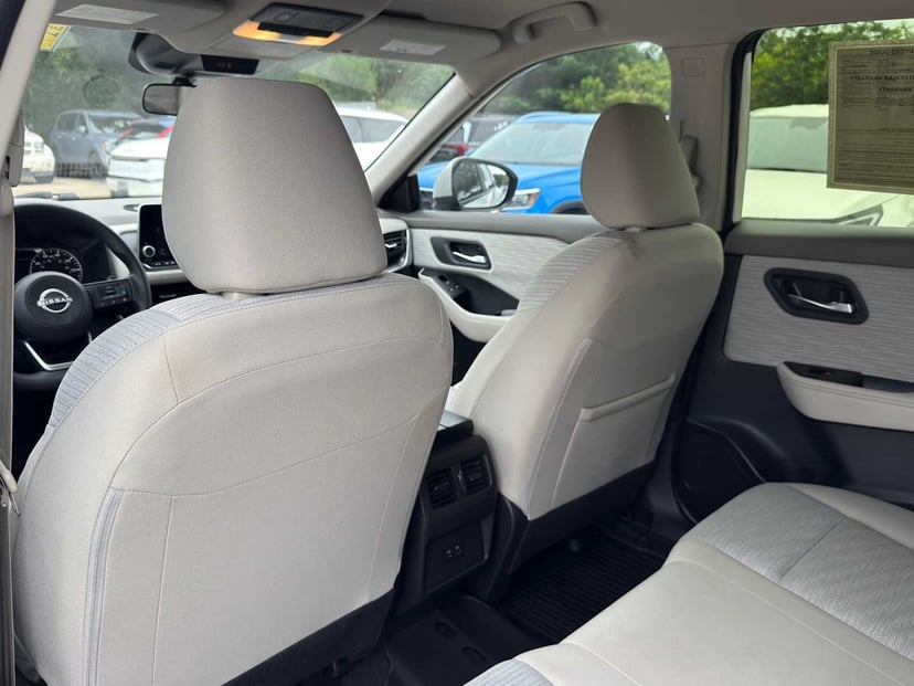 2023 Nissan Rogue - Image 22