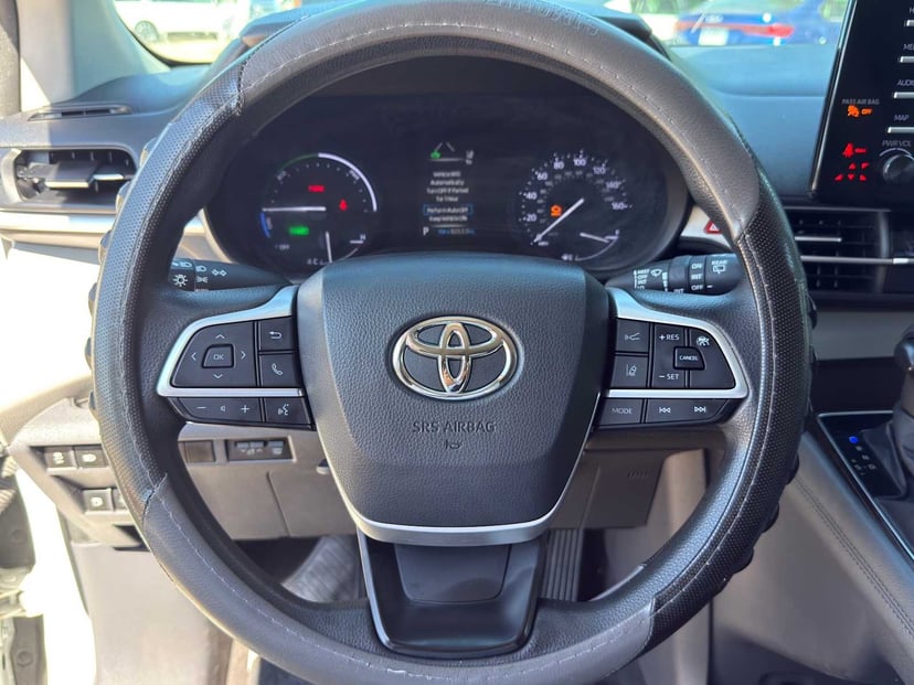 2021 Toyota Sienna - Image 14
