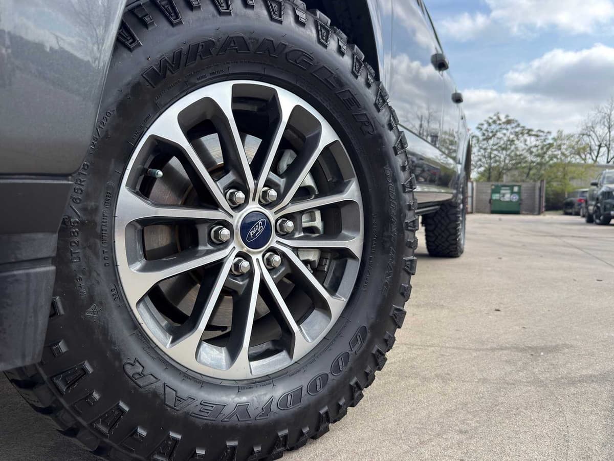 2018 Ford F-150 - Image 5