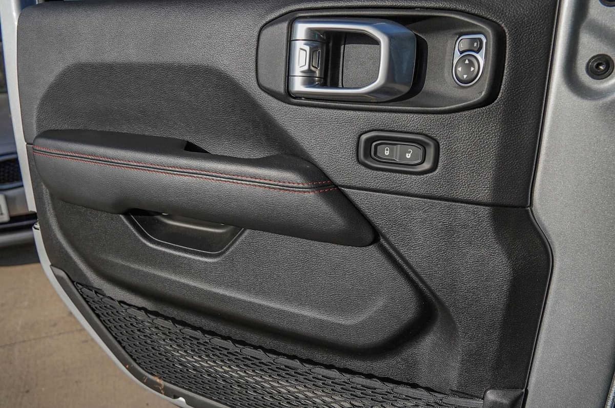 2023 Jeep Gladiator - Image 24