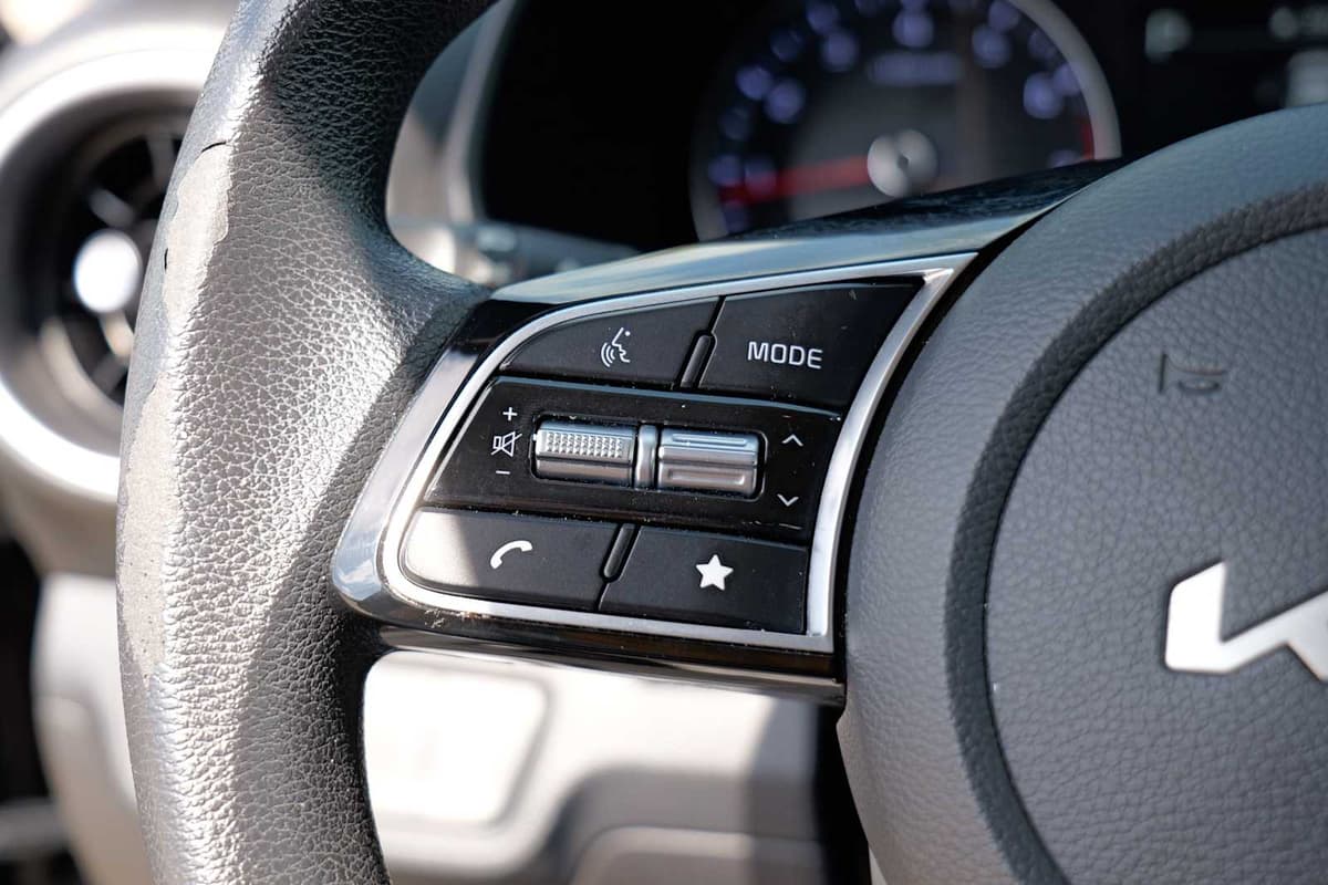 2024 Kia Forte - Image 13