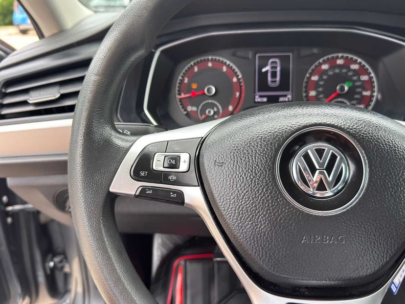 2019 Volkswagen Jetta - Image 19