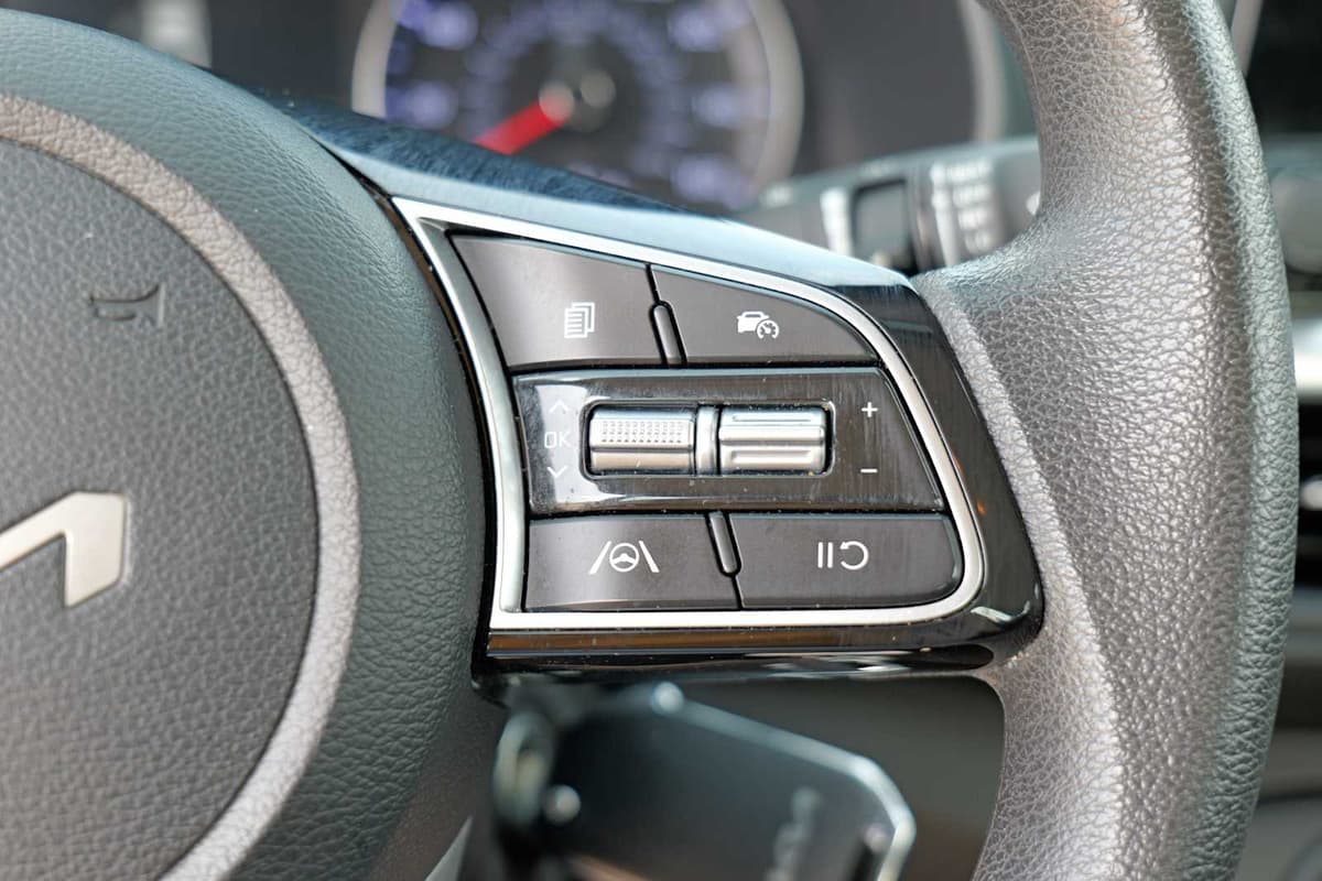 2024 Kia Forte - Image 14