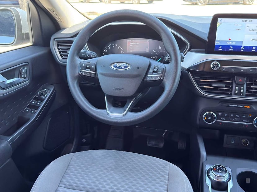 2020 Ford Escape - Image 24