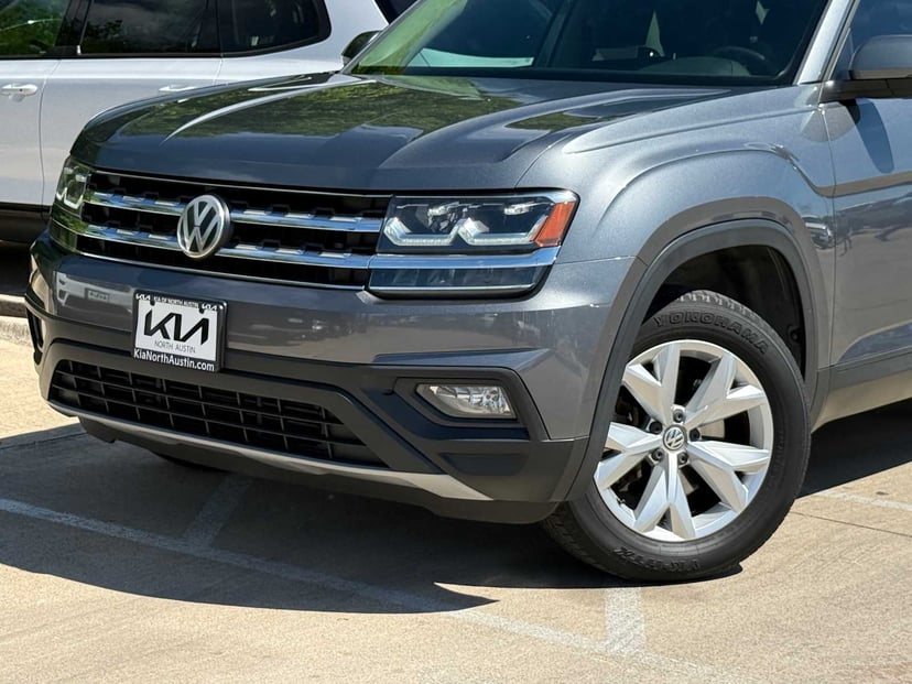 2018 Volkswagen Atlas - Image 2