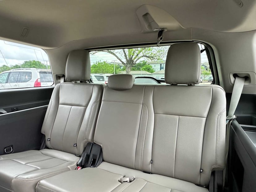 2020 Ford Expedition - Image 25