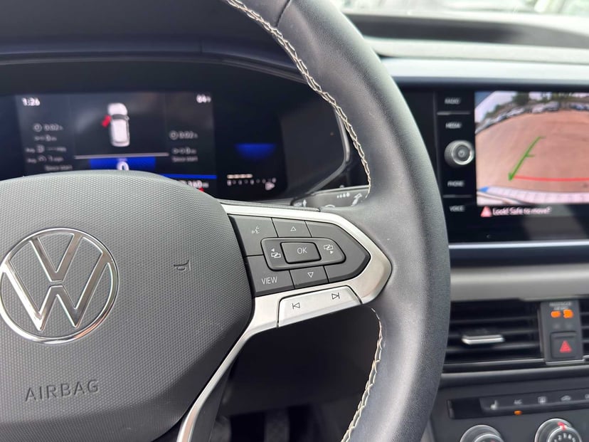 2022 Volkswagen Taos - Image 18