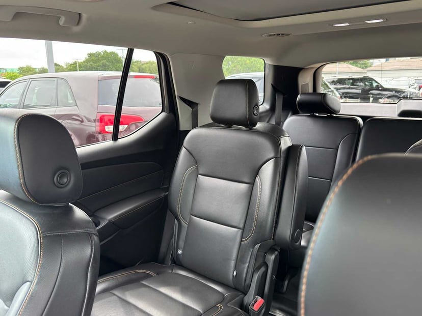 2018 Chevrolet Traverse - Image 11