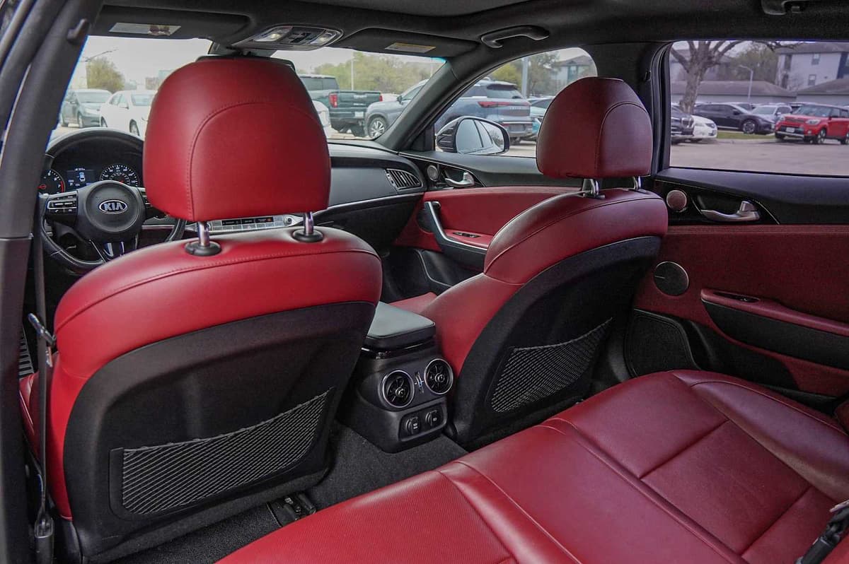 2021 Kia Stinger - Image 30