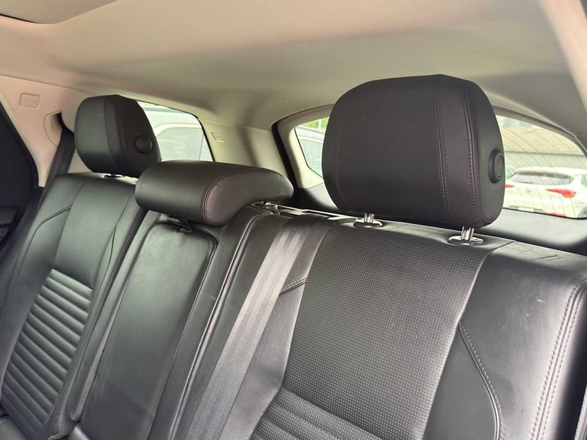 2020 Land Rover Discovery Sport - Image 26