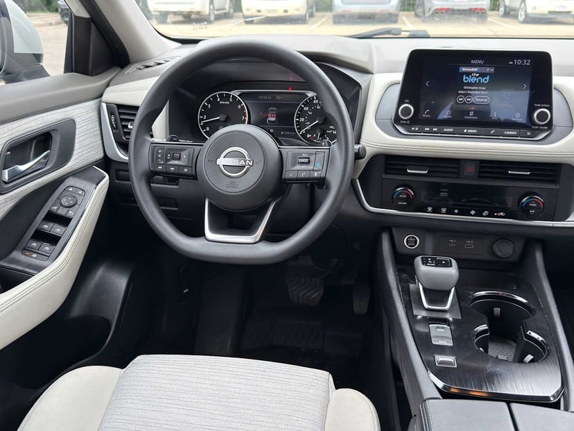 2023 Nissan Rogue - Image 24