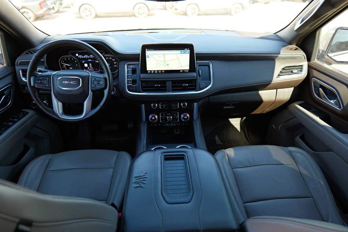 2021 GMC Yukon XL - Image 25