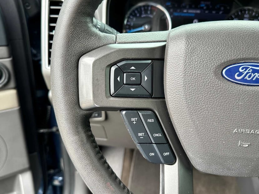 2020 Ford Expedition - Image 12