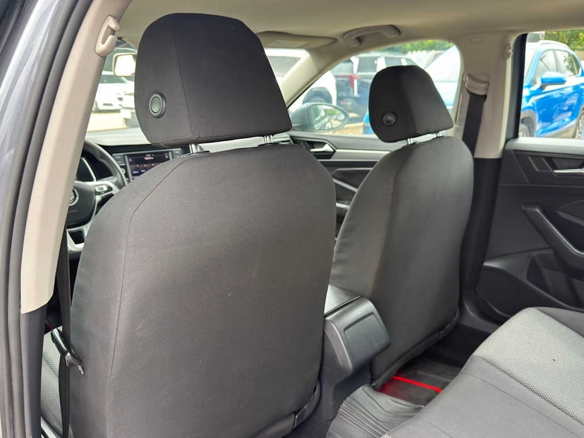 2019 Volkswagen Jetta - Image 29