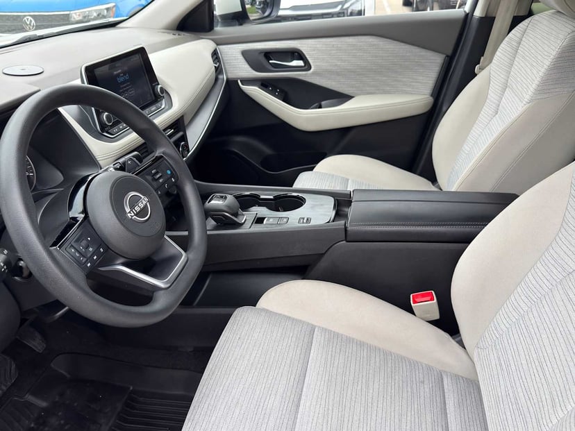2023 Nissan Rogue - Image 12