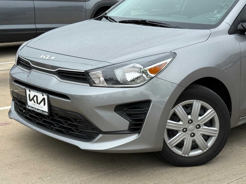 2023 Kia Rio - Image 2